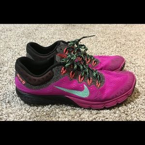 Women’s Nike Running Zoom Kiger 2 Shoes Size 9.5